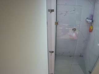 voyeurcam-casa-salsa-shower-1 camsoda