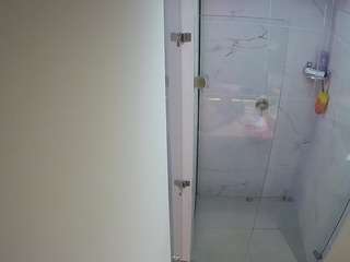 voyeurcam-casa-salsa-shower-1 camsoda