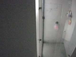 voyeurcam-casa-salsa-shower-1