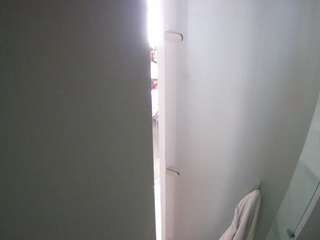 voyeurcam-casa-salsa-shower-1