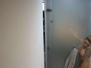 voyeurcam-casa-salsa-shower-1