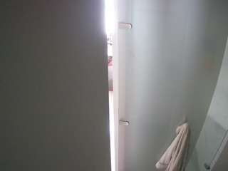 voyeurcam-casa-salsa-shower-1
