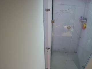 voyeurcam-casa-salsa-shower-1
