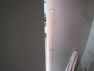 voyeurcam-casa-salsa-shower-1