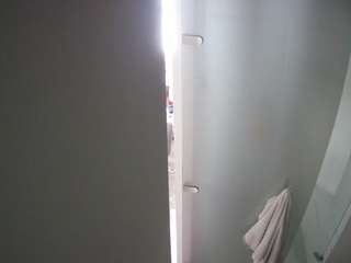 voyeurcam-casa-salsa-shower-1