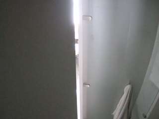 voyeurcam-casa-salsa-shower-1