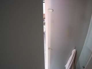 voyeurcam-casa-salsa-shower-1
