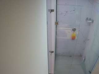 voyeurcam-casa-salsa-shower-1