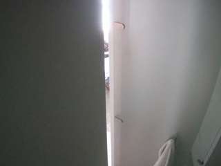 voyeurcam-casa-salsa-shower-1
