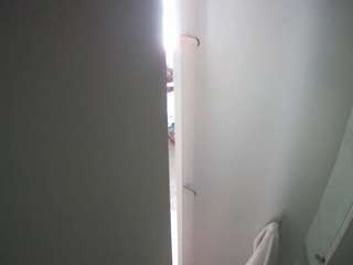 voyeurcam-casa-salsa-shower-1