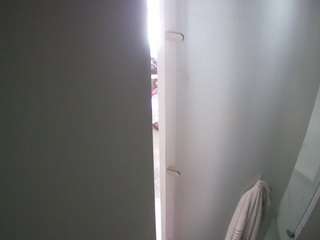 voyeurcam-casa-salsa-shower-1