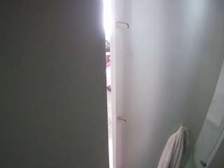 voyeurcam-casa-salsa-shower-1