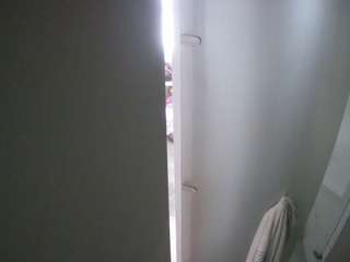 voyeurcam-casa-salsa-shower-1