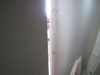 voyeurcam-casa-salsa-shower-1
