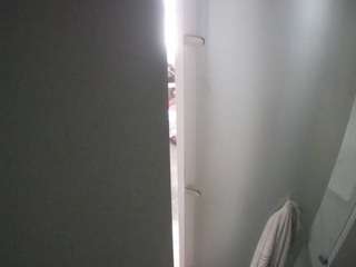 voyeurcam-casa-salsa-shower-1