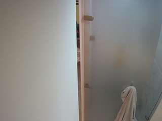 voyeurcam-casa-salsa-shower-1