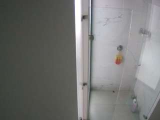 voyeurcam-casa-salsa-shower-1