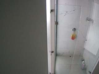 voyeurcam-casa-salsa-shower-1