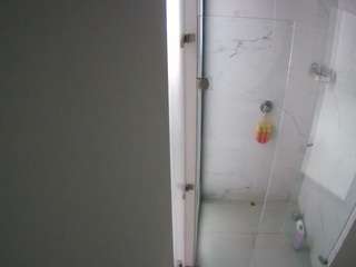 voyeurcam-casa-salsa-shower-1