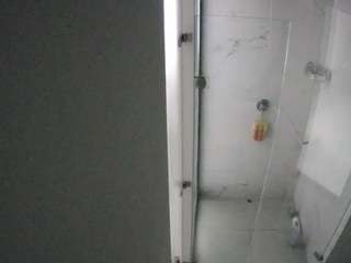 voyeurcam-casa-salsa-shower-1