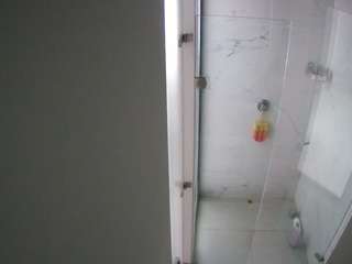 voyeurcam-casa-salsa-shower-1