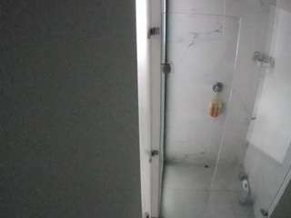 voyeurcam-casa-salsa-shower-1
