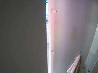 voyeurcam-casa-salsa-shower-1