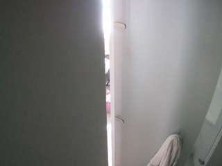 voyeurcam-casa-salsa-shower-1