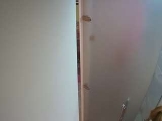 voyeurcam-casa-salsa-shower-1