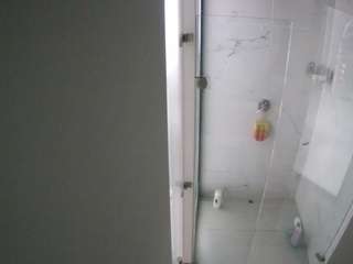 voyeurcam-casa-salsa-shower-1
