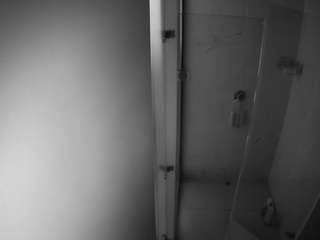 voyeurcam-casa-salsa-shower-1
