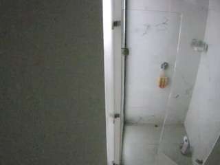 voyeurcam-casa-salsa-shower-1