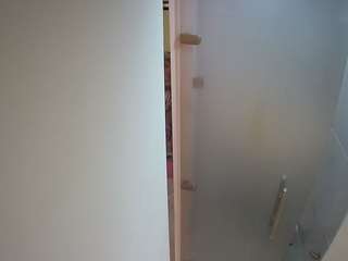 voyeurcam-casa-salsa-shower-1