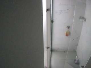 voyeurcam-casa-salsa-shower-1