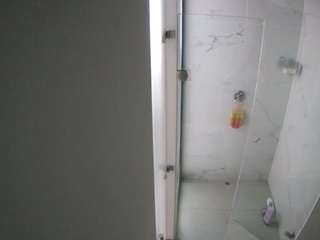voyeurcam-casa-salsa-shower-1