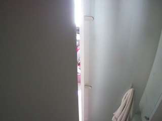 voyeurcam-casa-salsa-shower-1