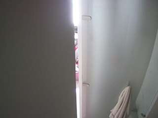 voyeurcam-casa-salsa-shower-1 camsoda