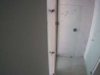 voyeurcam-casa-salsa-shower-1 webcam model
