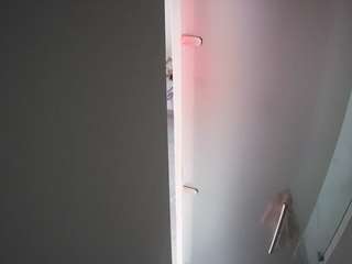 voyeurcam-casa-salsa-shower-1 camsoda