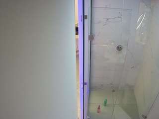 voyeurcam-casa-salsa-shower-1