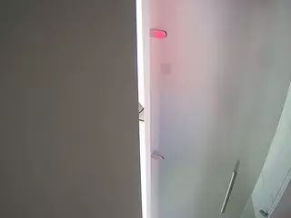 voyeurcam casa salsa shower 1's Live Sex Cam Show