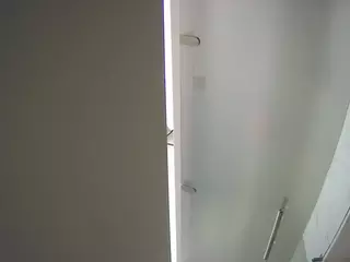 voyeurcam casa salsa shower 1's Live Sex Cam Show
