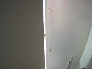 voyeurcam casa salsa shower 1's Live Sex Cam Show