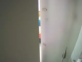 voyeurcam casa salsa shower 1's Live Sex Cam Show