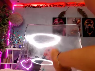 Chanelcharmx's Live Sex Cam Show