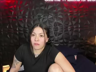 IssaReel's Live Sex Cam Show