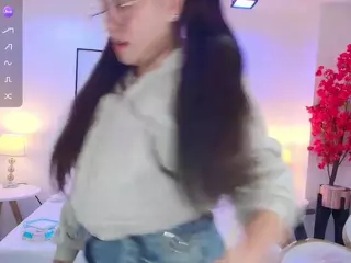 IssaReel's Live Sex Cam Show