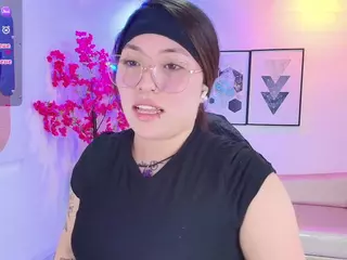 IssaReel's Live Sex Cam Show