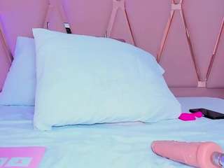 mady-jamess1 Live Webcam on CamSoda