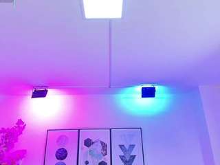 tamaragrays webcam model